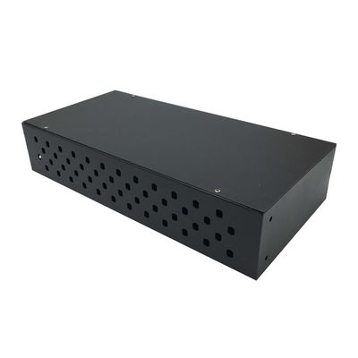 Lamine el adaptador grueso de acero del panel de remiendo de la fibra óptica del estante 0.8m m 2U FC