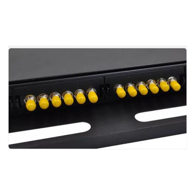 Ranura portuaria de la placa frontal 6 del panel de remiendo de fibra del ST 24F 24 a una cara negro del panel de remiendo de ODF