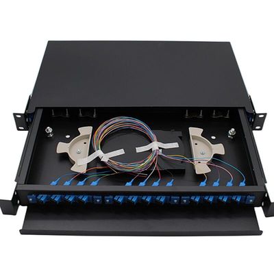 19" 24 bases interiores portuarias del soporte de estante del panel de remiendo de la fibra óptica 1U ODF 24