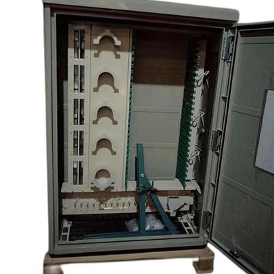 La cruz de la fibra de SMC conecta la caja del metal 288core FDT del gabinete FTTH de la calle