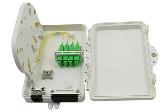 el SC SM a una cara de la caja terminal de la fibra óptica 4Port telegrafía la prenda impermeable blanca IP-66
