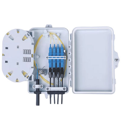el SC SM a una cara de la caja terminal de la fibra óptica 4Port telegrafía la prenda impermeable blanca IP-66