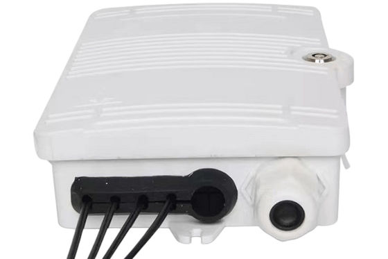 SC UPC SX SM IP66 blanco de la caja terminal de la fibra óptica 4Port para la telecomunicación