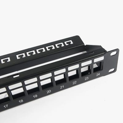 Puerto 1U C5/C5E trapezoidales C6 del panel de remiendo de la red RJ45 24 con la barra de Mangement