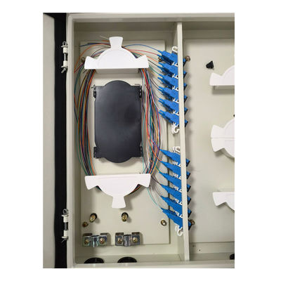 Panel de montaje en pared de 48 puertos IP68 Protección 144 Fibras Capacidad máxima Color negro